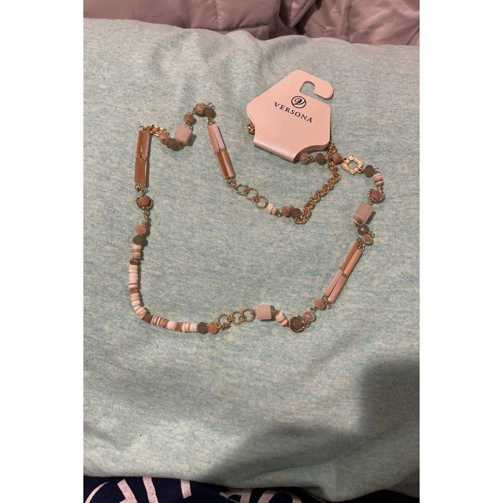 Versona Necklace